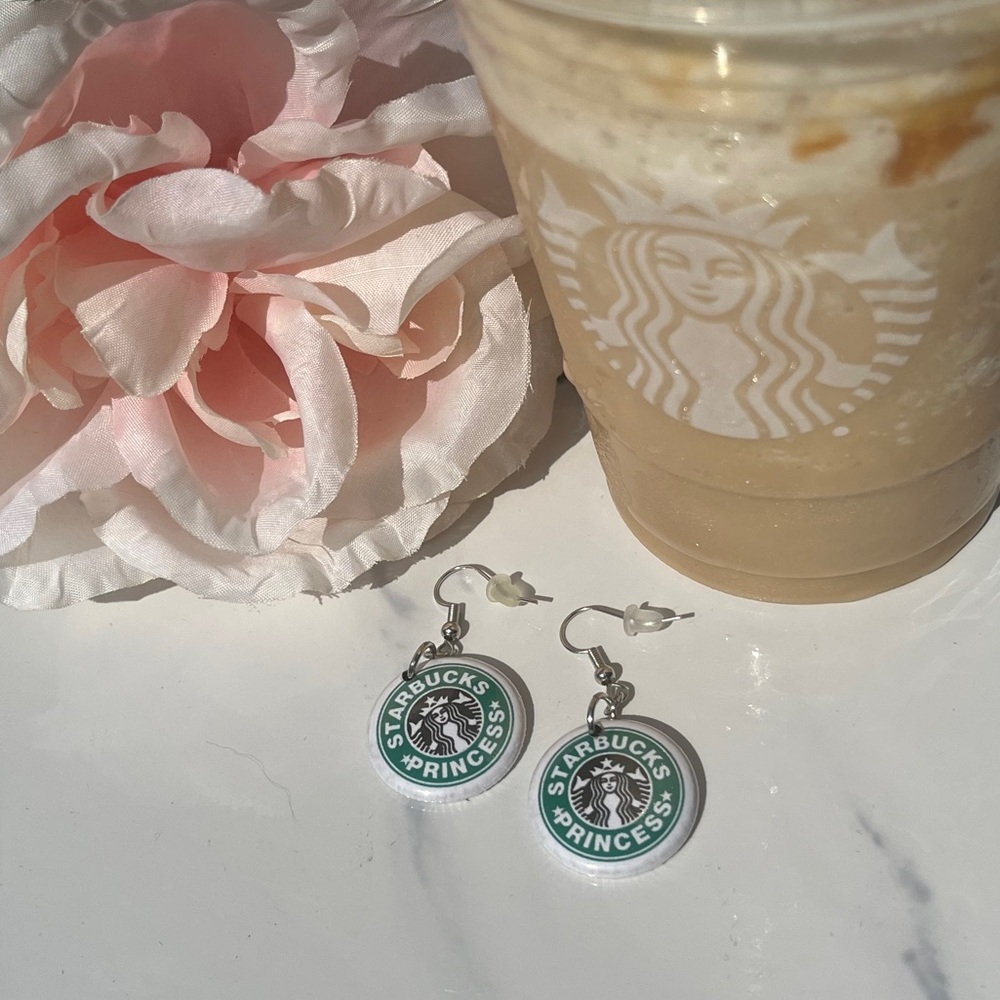 Starbucks Princess Earrings ⭐️💚